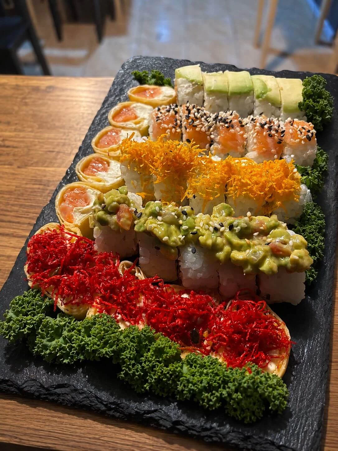 MIX 30 PIEZAS (SALMON, LANGOS, TAMAGOS)